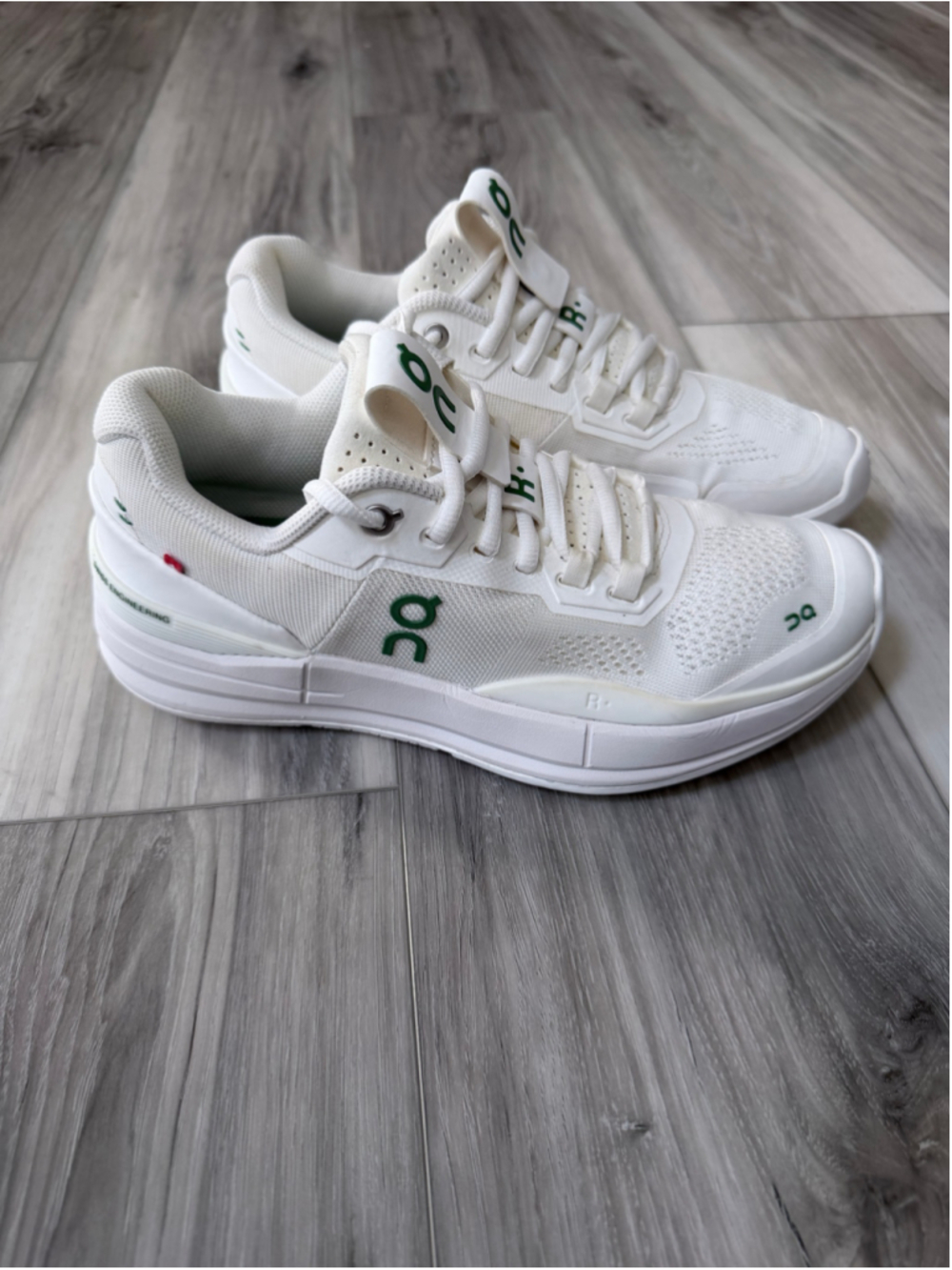 On THE ROGER Pro Tennis Shoes White Green Women’s 9 EU 40.5 3WD10290840